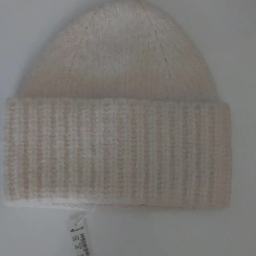 Madewell Fuzzy Wide-Cuffed Beanie in Cream New!